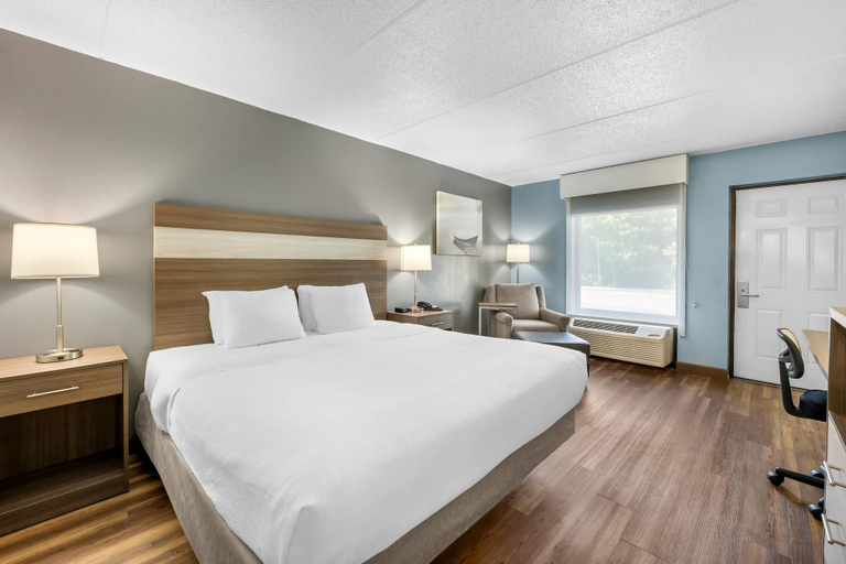 Bedroom 4, Quality Inn, Knox