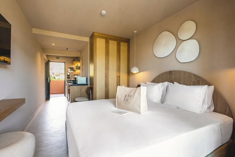 Room 4, Palmea Suites, South Aegean