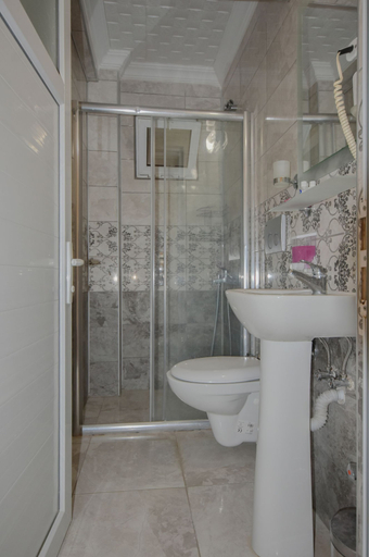Bathroom 5, Huzur Royal Otel, Datça