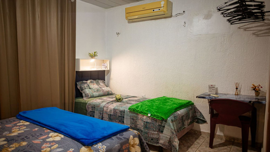 Room 3, Apto com Ar-condicionado e Piscina no Cidade Nova, Maués