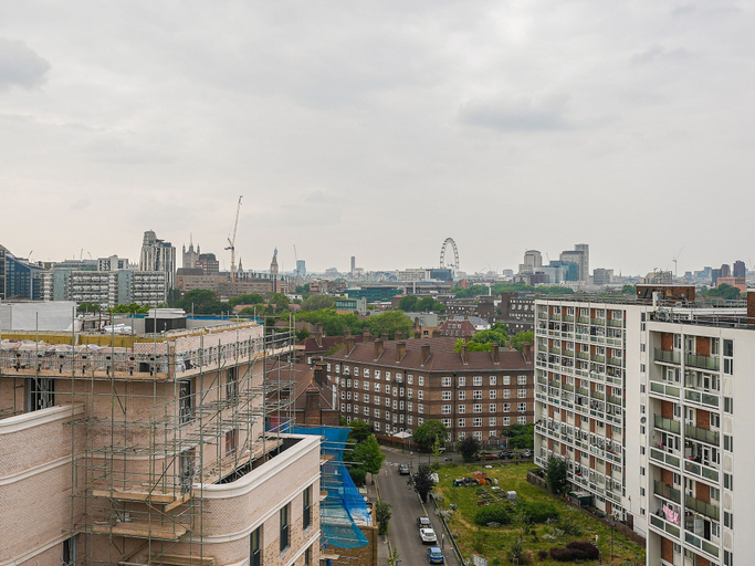 Room 2, Central London Stay in Vauxhall With Balcony, London
