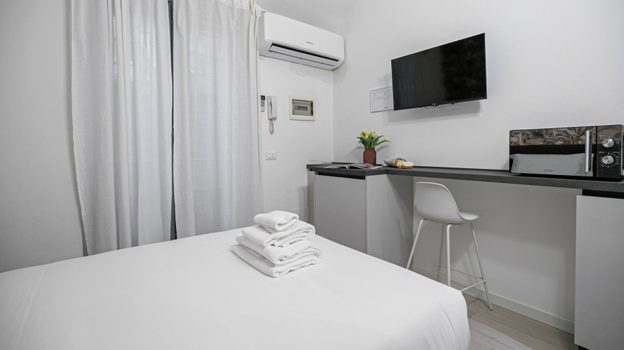 Room 2, Italianway - The B Village Standard - Apt T2, Milano