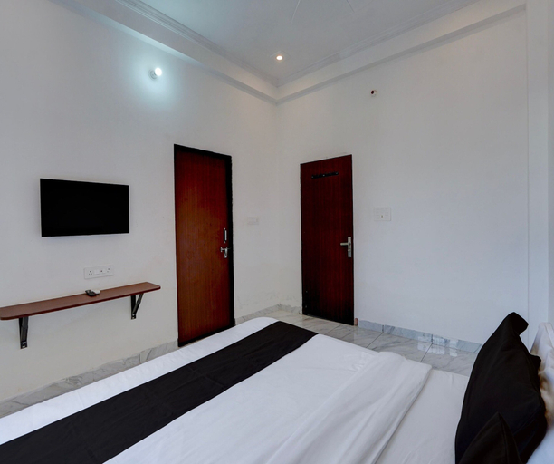 Room 5, Collection O Salasar Balaji Temple, Churu