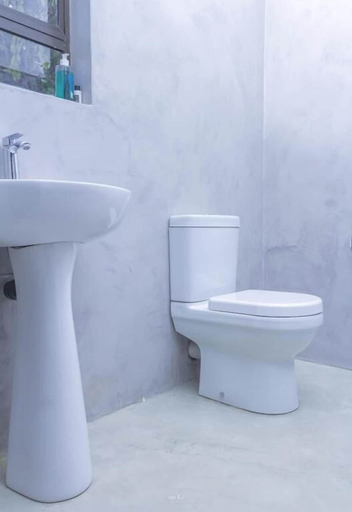 Bathroom 4, The Woodlands Retreat, Makonde
