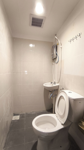 Bathroom 3, Natol Homestay - Kenyalang Park , Kuching