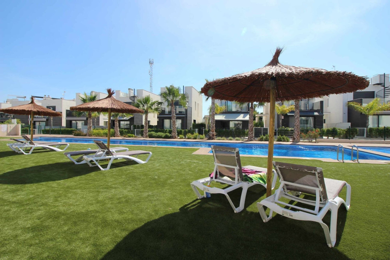 Pool 3, Groundfloor Tindra Punta Prima, Alicante