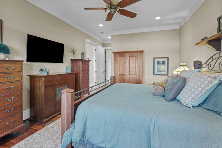 Interior 2, Mountain Lilly - Huge Views, Three Ensuites, 10min to Blowing Rock, Caldwell