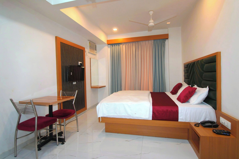 Room 3, The Lions Hotel, Thane