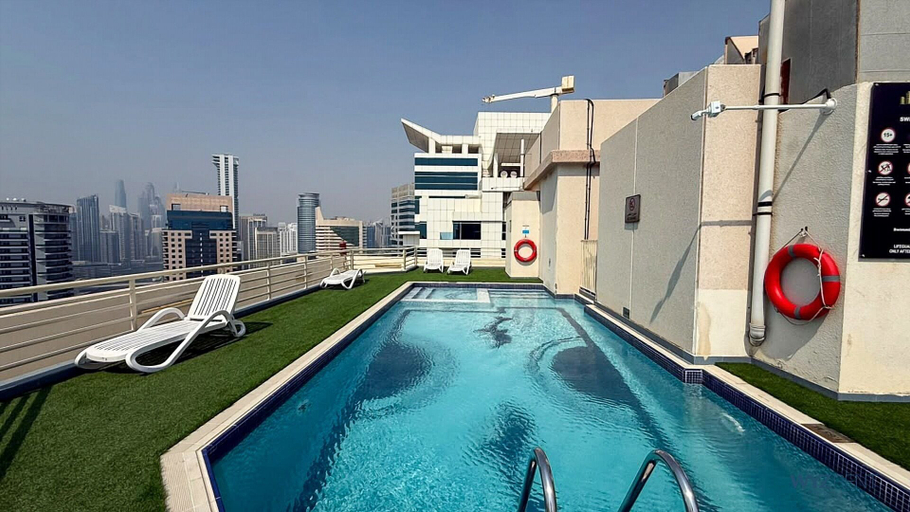 Pool 4, Marina Studio Pool View Walk to JBR, Dubai
