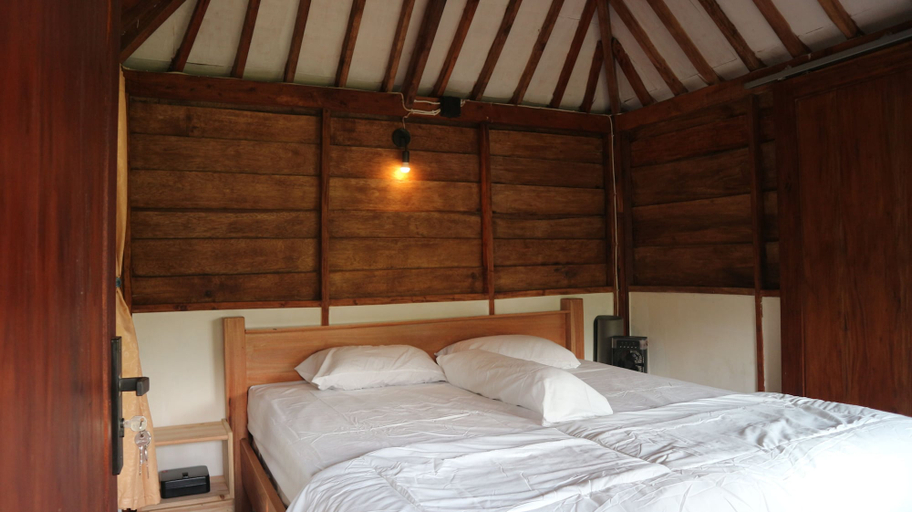 Room 2, Lembah Tetebatu, Lombok