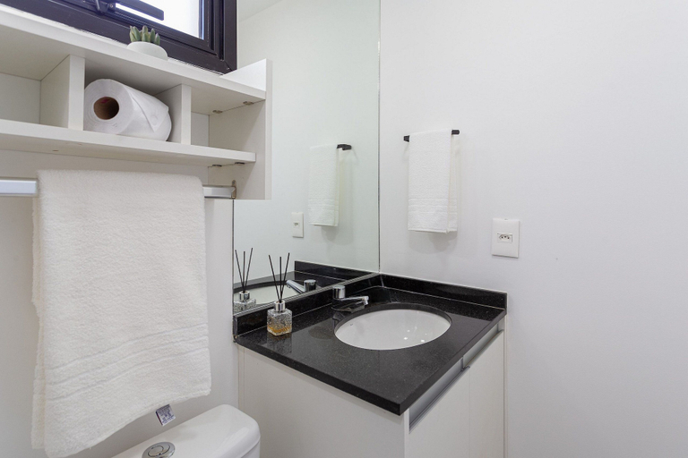 Bathroom 2, Vita Bom Retiro, São Paulo