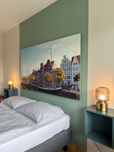 Bedroom 4, Am Mühlenteich, Lübeck