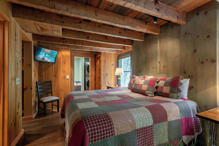 Interior 3, Paradise Found Newly Updated Cabin, Watauga