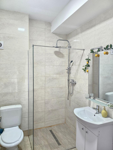Bathroom, Mamaia Nuba Summerland, Constanta
