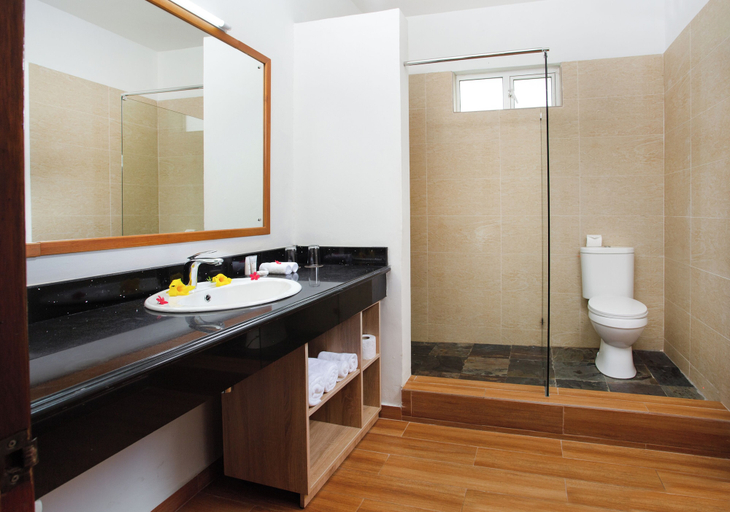 Bathroom 4, Le Palmiste Resort & Spa