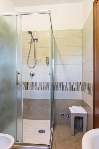 Bathroom 3, Albergo Ristorante La Noce, Roma