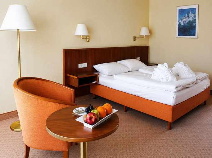 Bedroom 2, Spa & Wellnesshotel Bad Alexandersbad, Wunsiedel im Fichtelgebirge