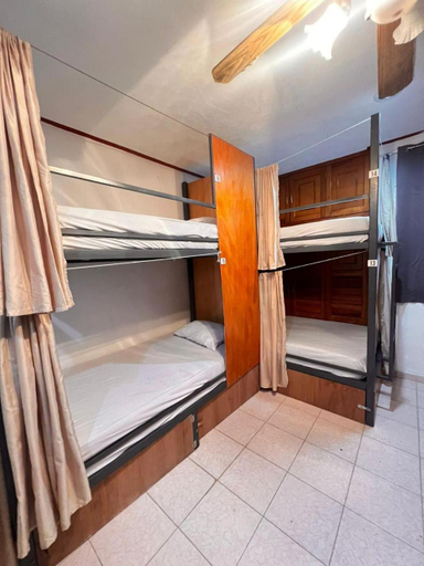 Bedroom 4, Hostel Treebu, Valladolid