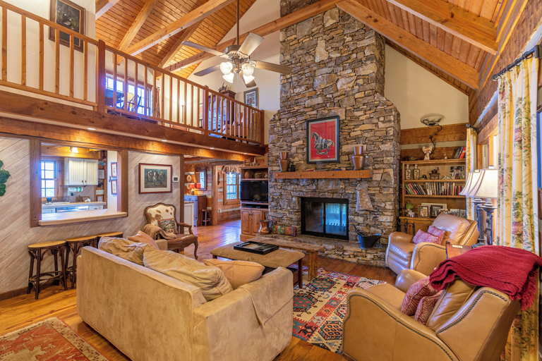 Interior 5, Journeys End at Valle Crucis, Watauga