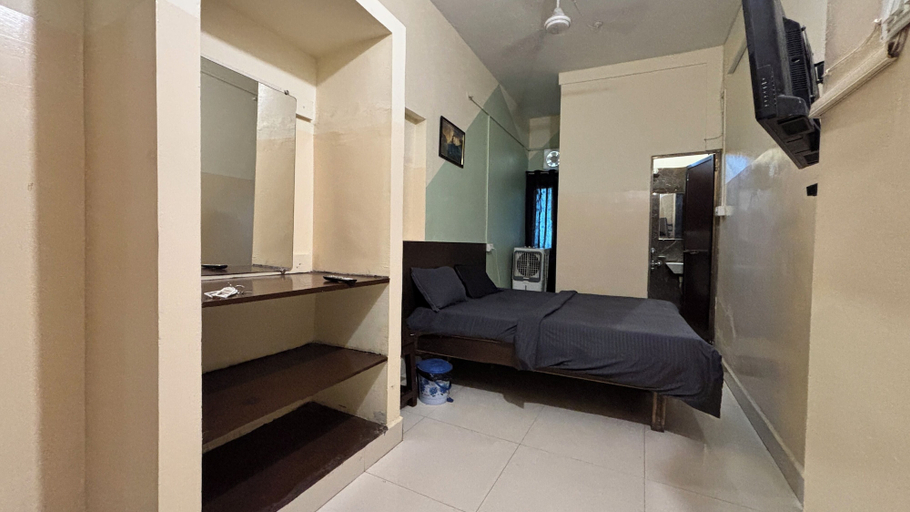 Room 2, Preet Residency Homestays, Jabalpur