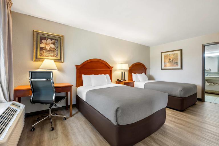 Bedroom 2, Quality Inn Battleboro - Rocky Mount, Nash