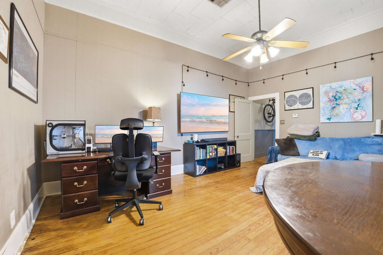 Room 2, Serene 1BR Nature Stay Near Lafayette w Parking, Lafayette