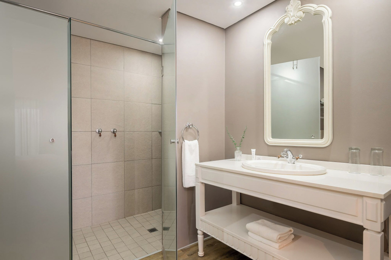 Bathroom 5, Protea Hotel by Marriott Kimberley, Frances Baard