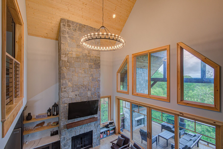 Interior 5, Wine Down at Eagles Nest, Avery