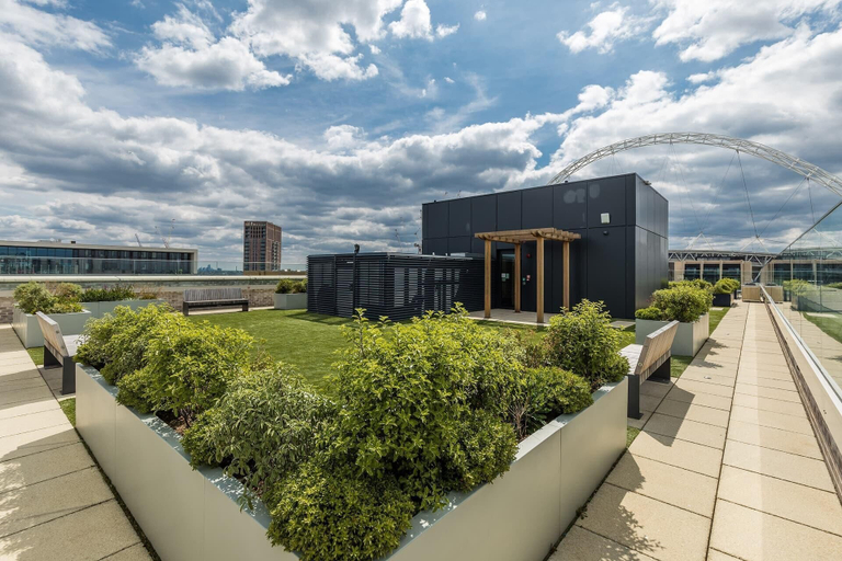 Property grounds 5, Landsby, London