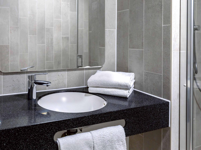 Bathroom 3, B&B HOTEL Flensburg-City, Flensburg