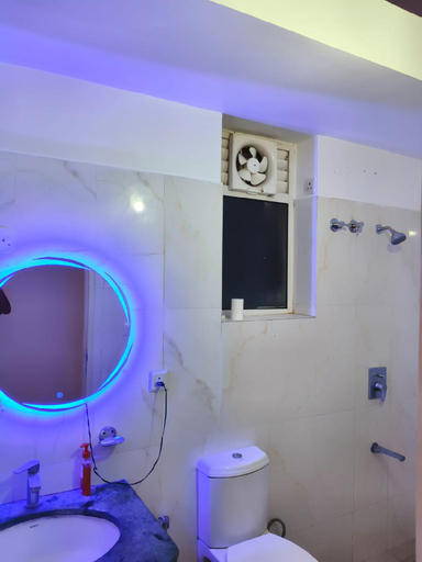4, Luxury Cozy Apartments Stay at SinghXViii DLF, Lucknow