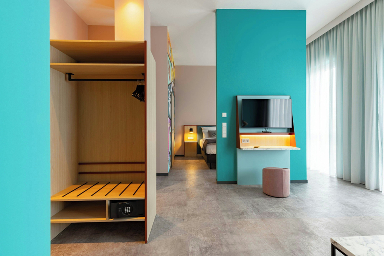 Bedroom 5, Holiday Inn - the niu, Pax Berlin Airport by IHG, Dahme-Spreewald
