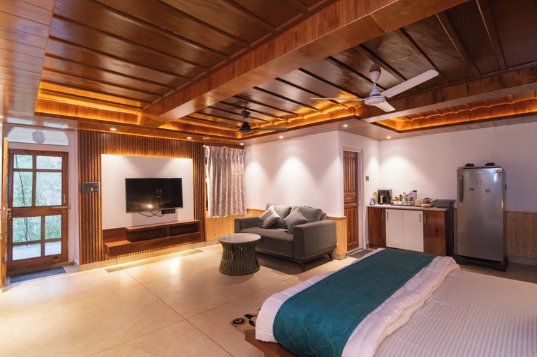 Room 5, Giri River Retreat, Sirmaur