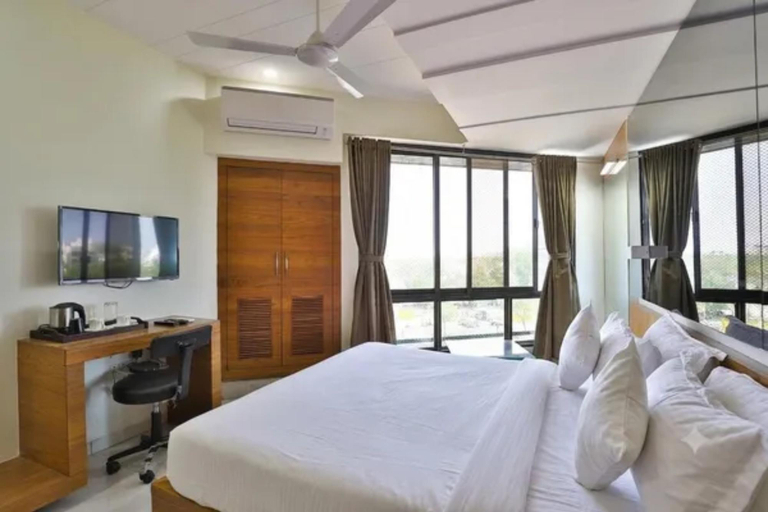Bedroom 3, FabHotel Water Lilly, Gandhinagar