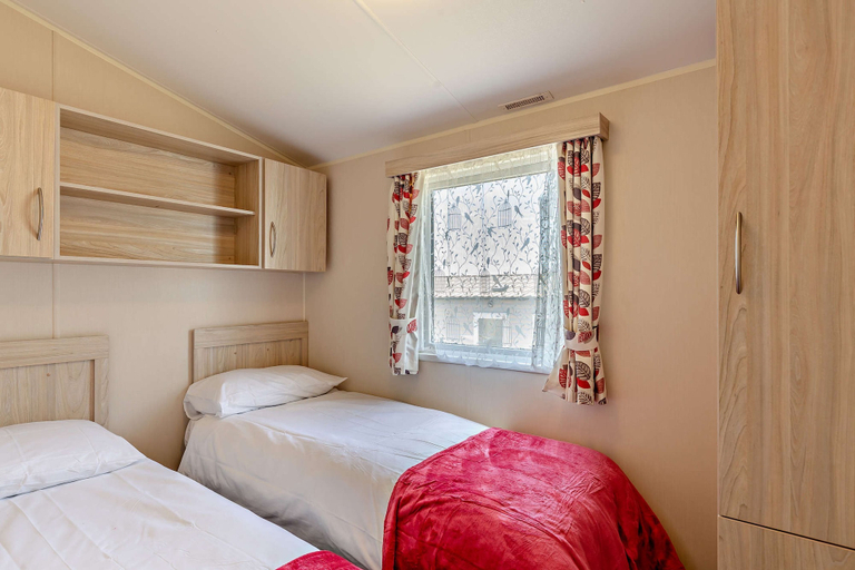 Room 2, Host Stay Sunset Haven, Dorset