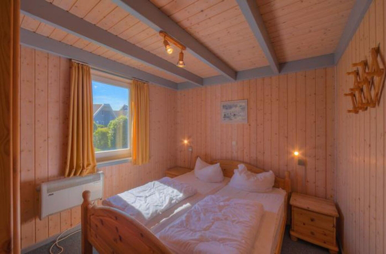 Room 4, Ferienhaus im Skandinavischen Stil mit Garten im Hafendorf Muritz, Mecklenburgische Seenplatte