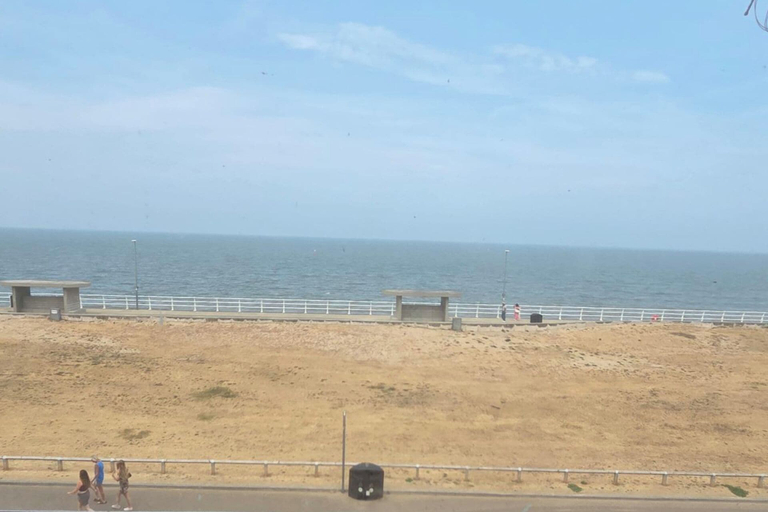 Beach/ocean view, 1 Bedroom Beach View Apartment Sleeps 4, Denbighshire