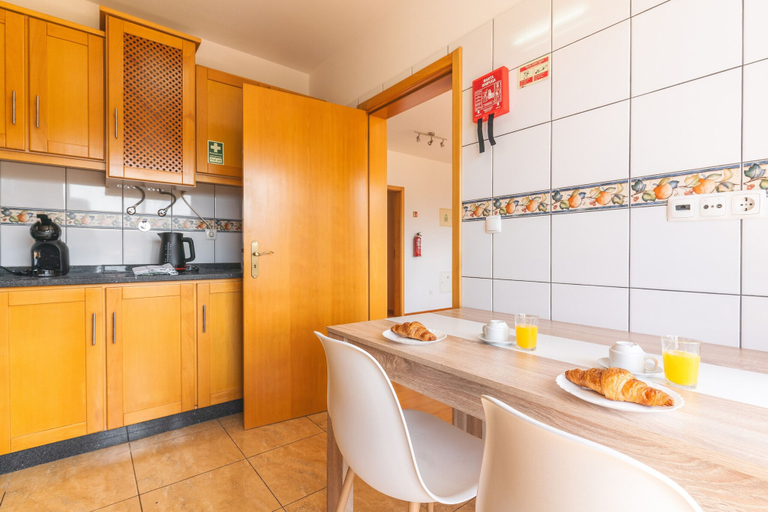 Room 5, Porlamar III by Atlantic Holiday, Calheta