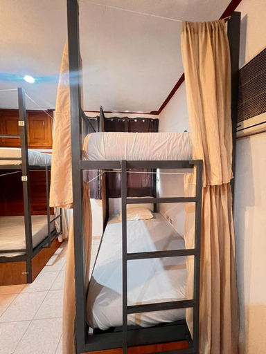 Bedroom 3, Hostel Treebu, Valladolid
