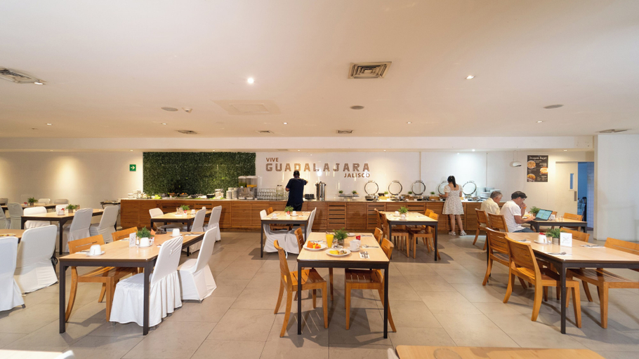 Food & Drinks 4, Hotel Plaza Genova Centro, Guadalajara