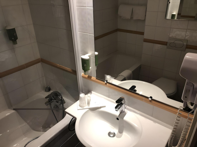 Bathroom 3, Castex Hotel, Paris