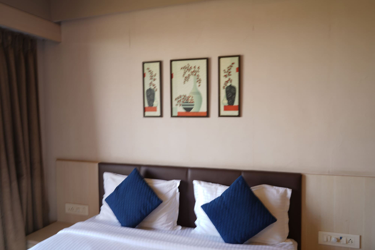 Room 2, Wow Studio at Weekend Address, Surat