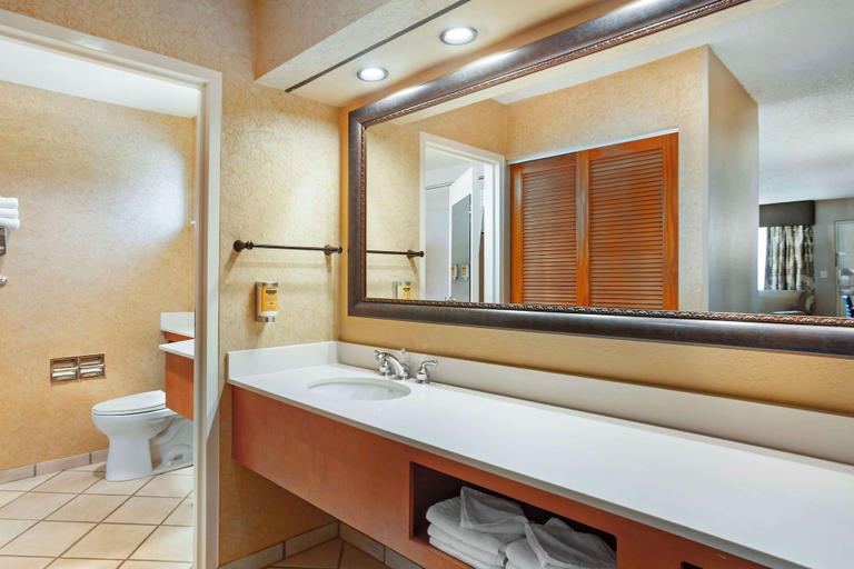 Bathroom 4, Best Western Plus Black Oak, San Luis Obispo