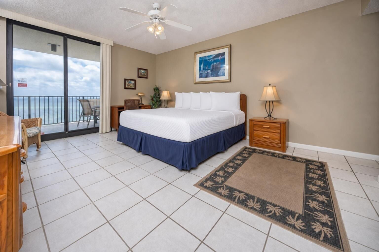 Room 3, Phoenix Viii 81103 3 Bedroom Condo, Baldwin
