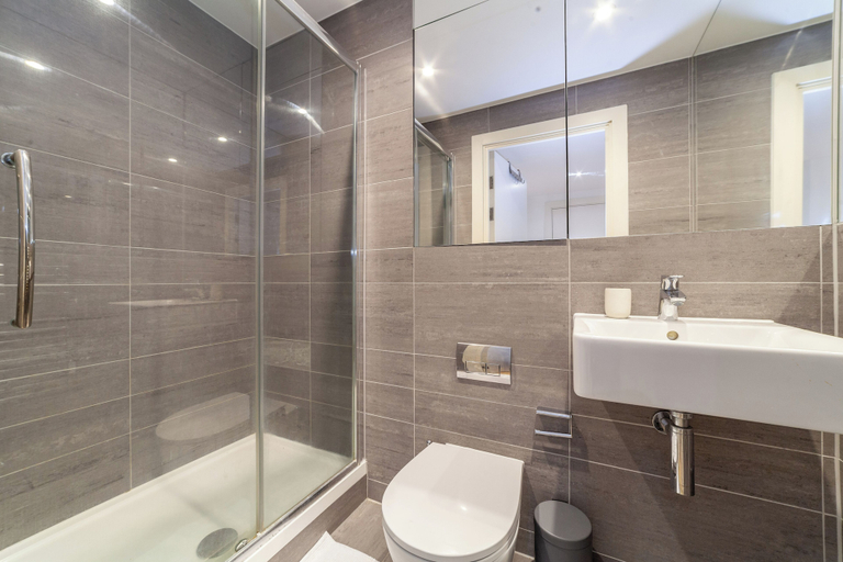 Bathroom 4, The Lewisham Collection, London