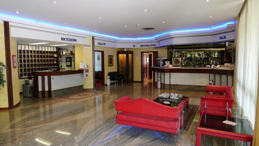 Others 3, Hotel Grassetti, Macerata