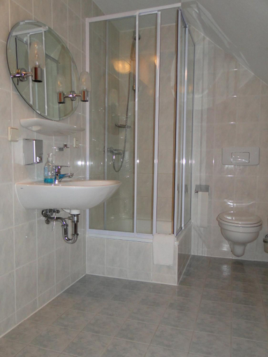 Bathroom, Zur Alten Brauerei, Wittenberg