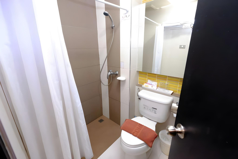 Bathroom 4, U Style Hotel, Muang Sakon Nakhon