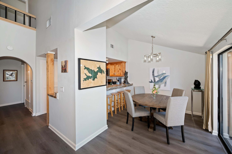 Dining 4, Village Lakefront Paradise, San Bernardino