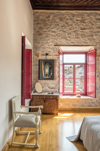 Others 4, FOS Hydra residence, Attica